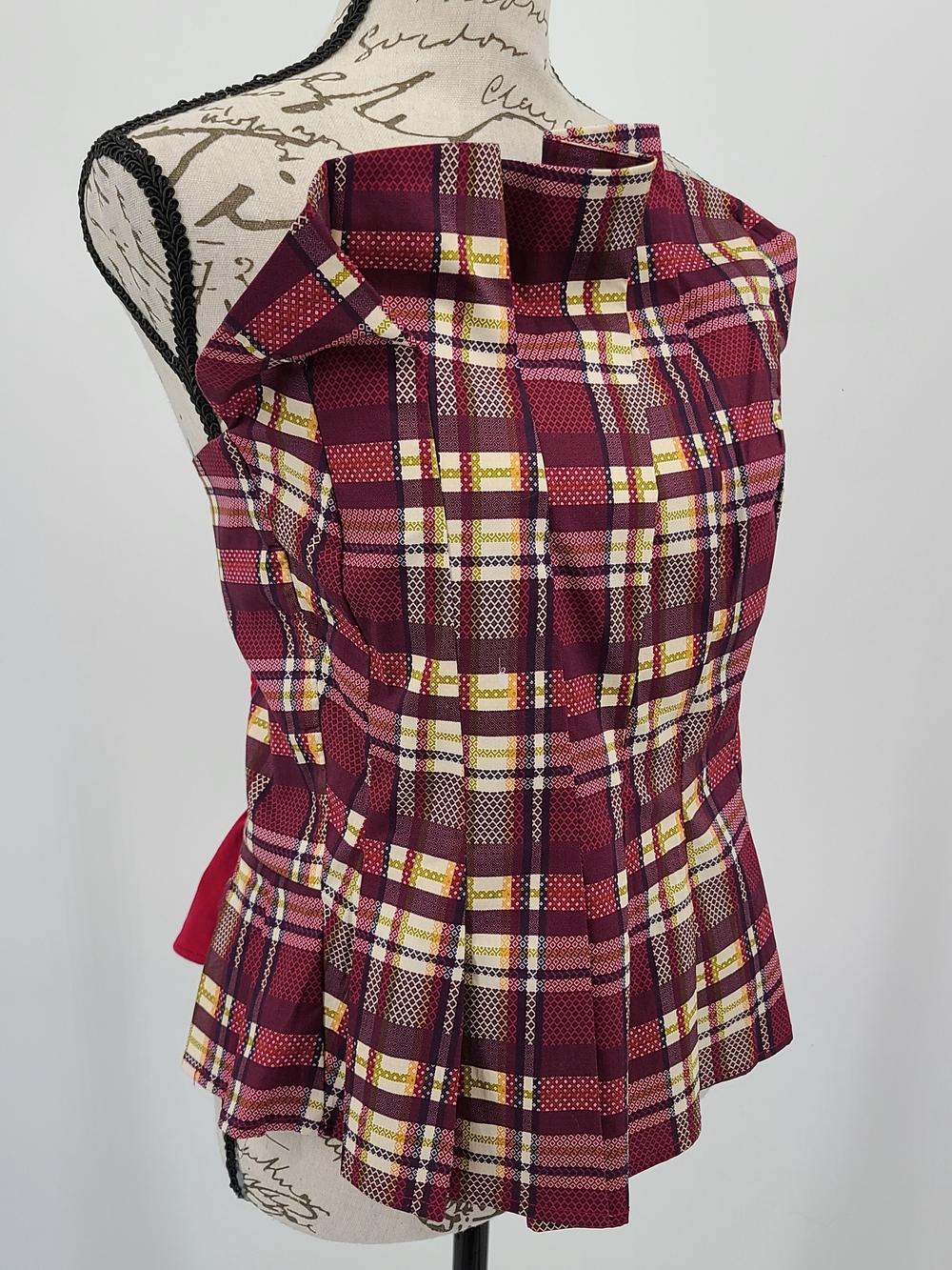 Anthropologie's Porridge Plaid Sleeveless Cotton Top in Raspberry Size Small